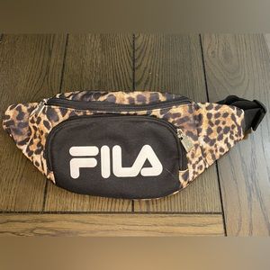 FILA Spell Out Logo Travel Waist Fanny Pack Animal Print Zippered Pockets